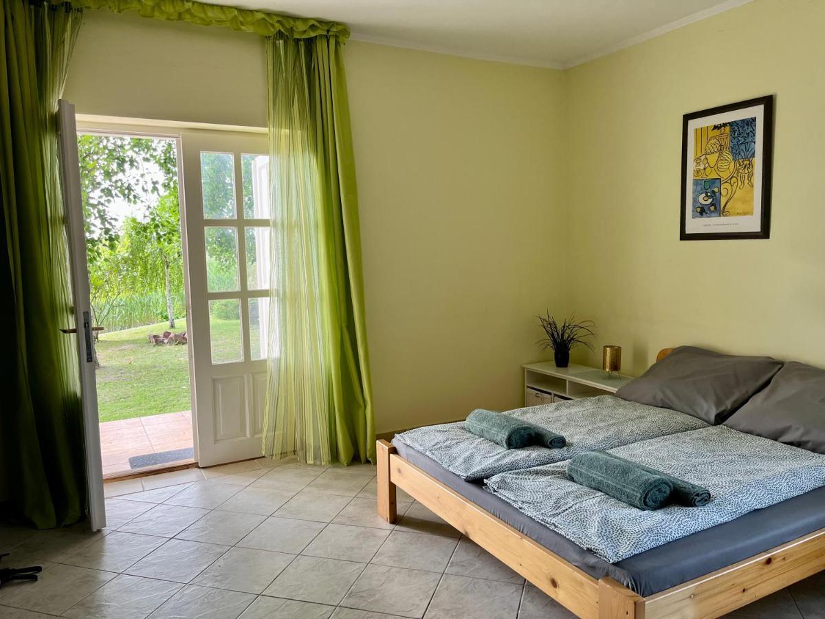 Ferienwohnung Casa Di Bianca - Koezvetlen Vizparti Nyaralo Siófok Exterior foto