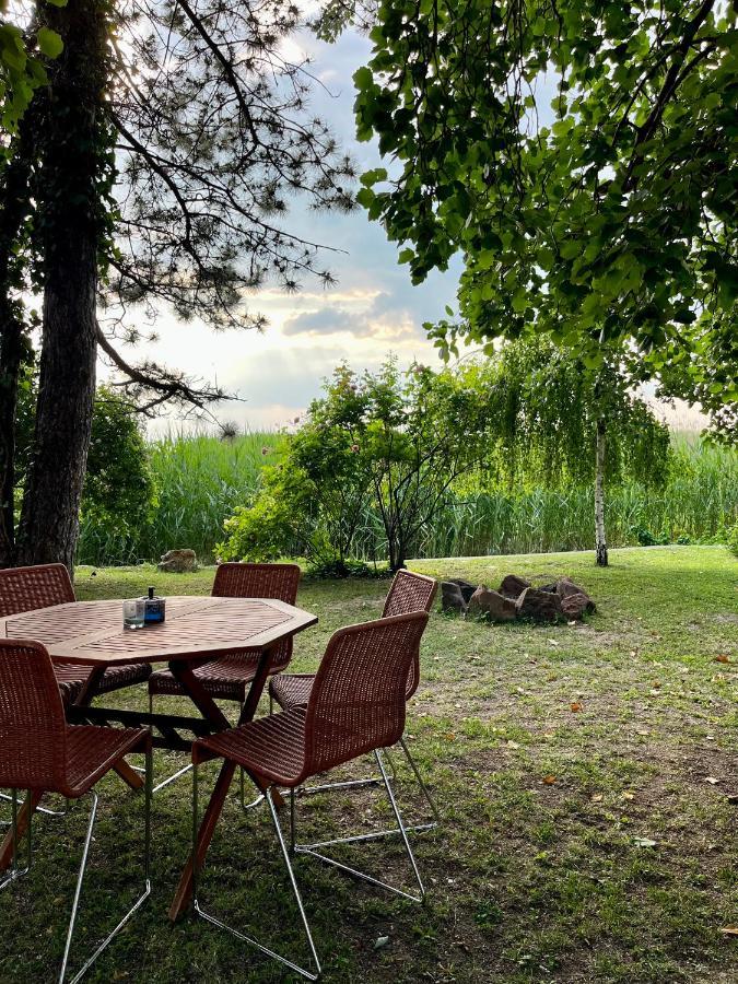 Ferienwohnung Casa Di Bianca - Koezvetlen Vizparti Nyaralo Siófok Exterior foto