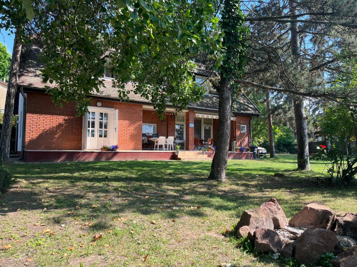 Ferienwohnung Casa Di Bianca - Koezvetlen Vizparti Nyaralo Siófok Exterior foto